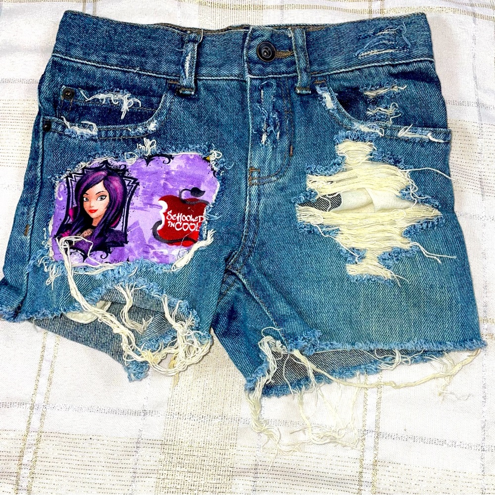 Children’s Place Straight Distressed Jean shorts - Picture 1 of 5